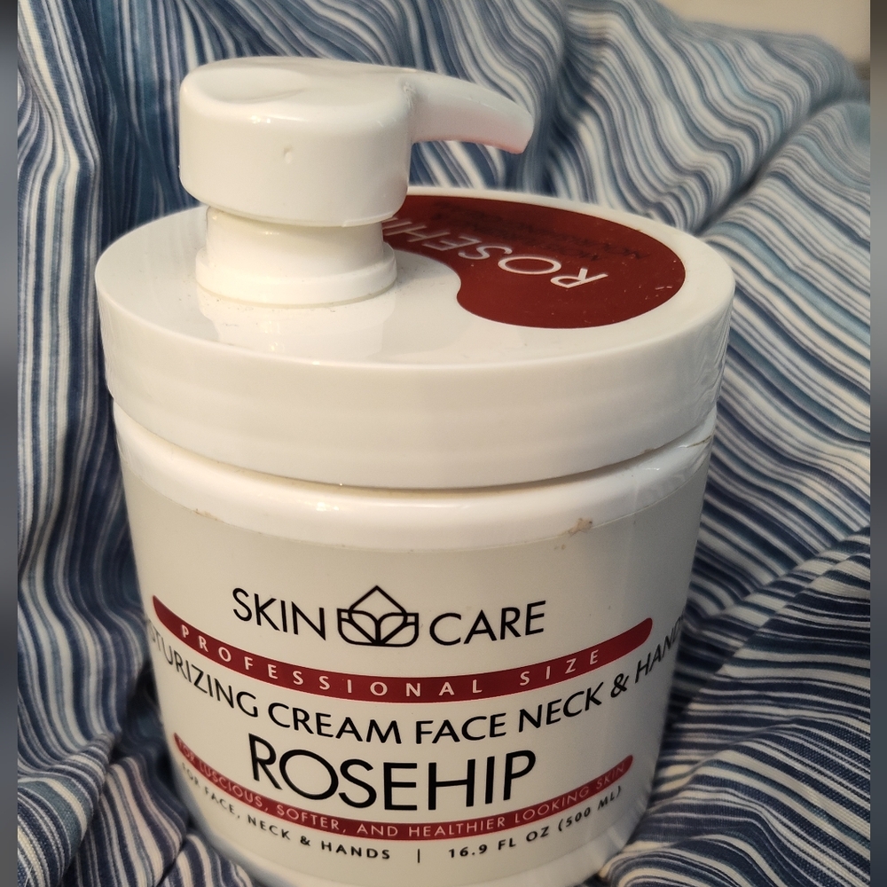 NEW!! Skin Care Rosehip Moisturizer 16.9oz